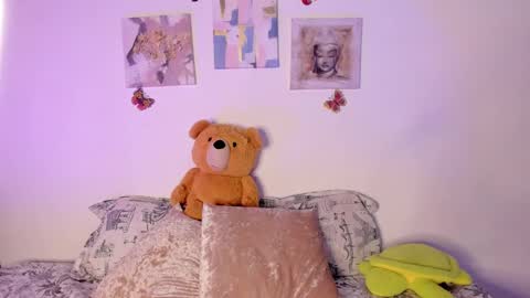 Samara is my name a pleasure delighted that you are here leave your thumb up it is important to me online show from January 24, 2025, 10:08 pm