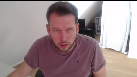 Snapshot of samariterbw chatting on November 12, 2025, 8:04 am TopBoy online show from November 12, 2025, 8:04 am