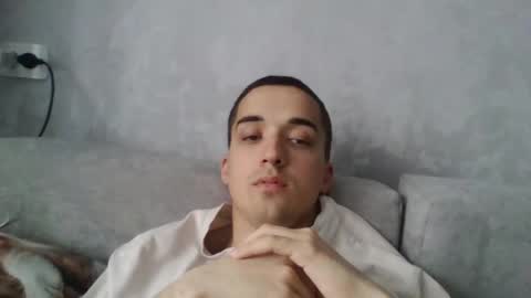 multitooman online show from April 19, 2026, 5:40 am