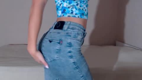 Sam Demia online show from September 18, 2025, 2:02 am