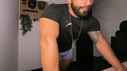 Snapshot of samdornan chatting on March 3, 2026, 1:01 am Sam Dornan online show from March 3, 2026, 1:01 am