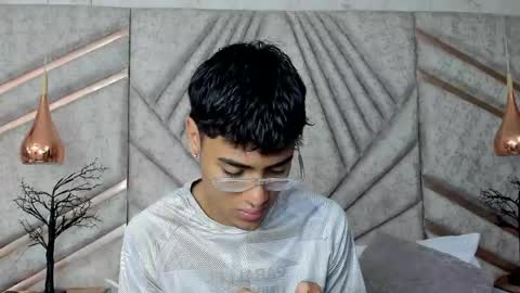 Snapshot of samfrrost chatting on April 16, 2026, 12:50 pm Samfrrost online show from April 16, 2026, 12:50 pm