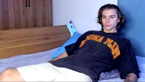 Snapshot of samgorgeous chatting on January 3, 2025, 3:12 pm Fansly - Top4fans online show from January 3, 2025, 3:12 pm