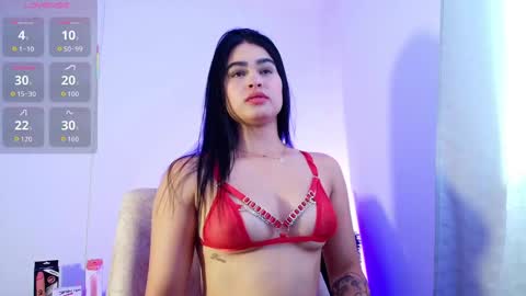 sami_coopeer online show from October 4, 2025, 9:02 pm