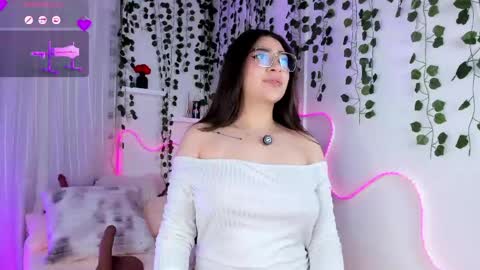 Snapshot of samii_evanns chatting on May 5, 2026, 5:37 am Samii Evans online show from May 5, 2026, 5:37 am