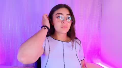 samii evans  online show from February 5, 2025, 4:27 am