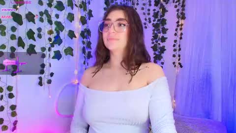 samii evans  online show from September 10, 2025, 4:01 am