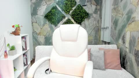 Samii  online show from December 18, 2024, 11:30 pm