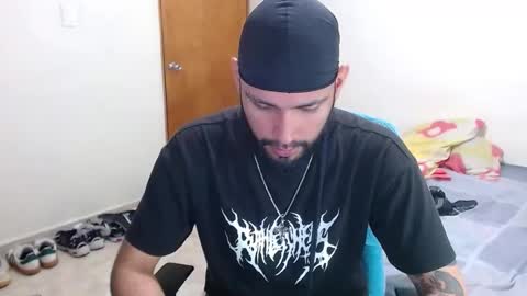 samir_music_ online show from November 4, 2025, 7:13 pm