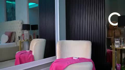 Sammi online show from June 10, 2026, 4:34 am