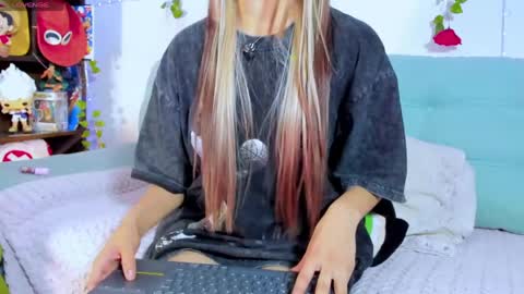 Snapshot of sammy_devinne chatting on May 24, 2026, 8:58 pm sammy devinne online show from May 24, 2026, 8:58 pm