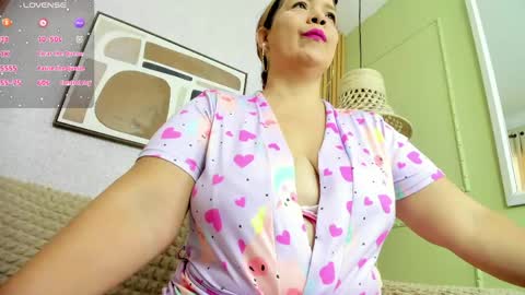 Snapshot of sammy_gray_ chatting on May 20, 2026, 12:33 pm Sammy online show from May 20, 2026, 12:33 pm