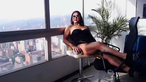 Snapshot of sammy_inks chatting on November 15, 2025, 12:02 pm Sammy online show from November 15, 2025, 12:02 pm