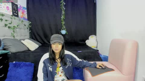 Snapshot of sammy_shy chatting on January 19, 2025, 10:17 am Sammy online show from January 19, 2025, 10:17 am
