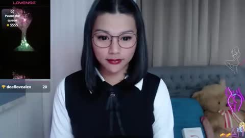 im throat fucker online show from February 27, 2026, 5:18 am