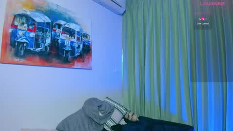 Snapshot of samuel_andrew chatting on January 10, 2025, 2:25 am Samuel online show from January 10, 2025, 2:25 am