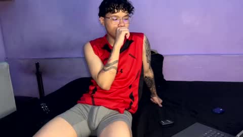 samuel_mora online show from May 17, 2026, 10:17 pm