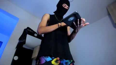   online show from November 9, 2025, 1:26 am