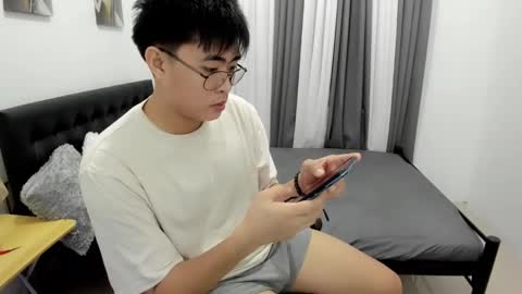 Sam online show from September 9, 2025, 5:23 pm