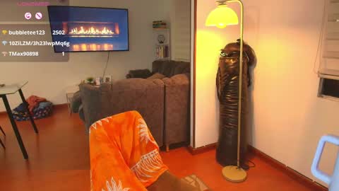 Snapshot of samy_jonnes_ chatting on May 15, 2026, 10:50 pm Hello I am absent due to a family calamity I will return soon-hola estoy ausente por un problema familiar volvere pronto. online show from May 15, 2026, 10:50 pm