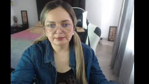 samy_vsn online show from February 23, 2025, 4:57 pm