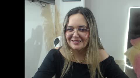 samy_vsn online show from November 21, 2025, 9:02 pm