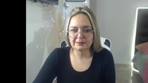 samy_vsn online show from December 3, 2025, 2:30 am