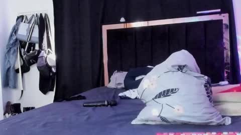 SamyHolbrook online show from February 24, 2026, 2:26 pm