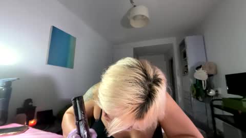 Samymoon online show from November 6, 2025, 7:15 pm