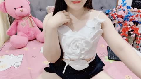 sanami_sian_ online show from April 8, 2026, 2:39 pm