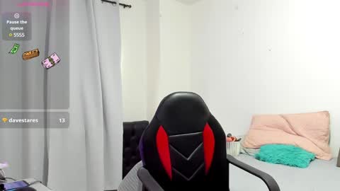 Sanddi  online show from February 12, 2025, 8:29 pm