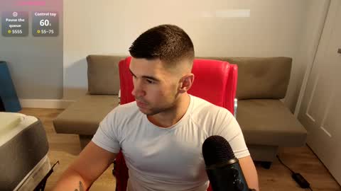 Snapshot of sandow_ chatting on September 12, 2025, 3:12 pm Sandow online show from September 12, 2025, 3:12 pm