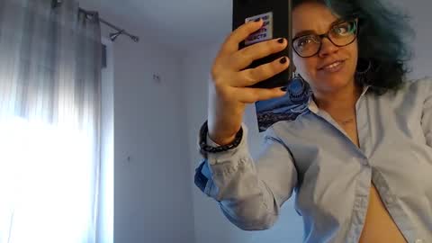 Snapshot of sandra10031989 chatting on November 12, 2025, 1:55 pm Sandra online show from November 12, 2025, 1:55 pm