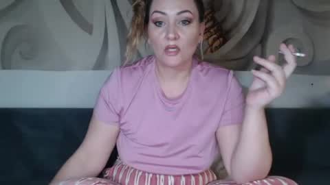 Snapshot of sandra______ chatting on July 28, 2026, 7:39 pm dont forghet to thumbs up if you like my show online show from July 28, 2026, 7:39 pm