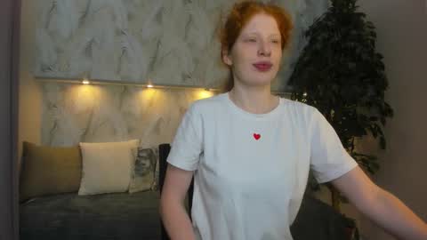 Sandra online show from November 18, 2025, 1:33 am