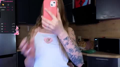 Snapshot of sandra_buika chatting on September 16, 2025, 5:47 pm Sandra      Lillys Page    online show from September 16, 2025, 5:47 pm