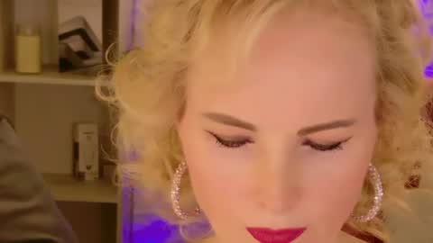 Sandra online show from April 27, 2026, 5:27 am