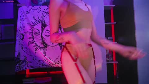 Snapshot of sandraboyl chatting on December 6, 2024, 2:02 am Sandy online show from December 6, 2024, 2:02 am