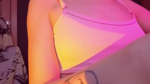 Snapshot of sandraboyl chatting on February 11, 2025, 1:10 am Sandy online show from February 11, 2025, 1:10 am