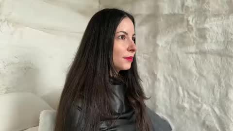 Snapshot of sandraschonherz chatting on February 18, 2025, 8:27 am Sandra Schonherz online show from February 18, 2025, 8:27 am