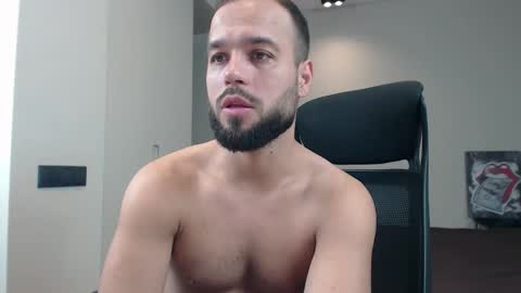 DeAlex online show from December 4, 2025, 11:52 am