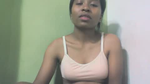 sandy735579 online show from October 27, 2025, 3:27 pm