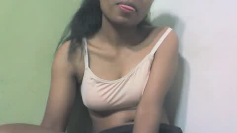 sandy735579 online show from October 30, 2025, 6:52 pm