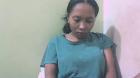 sandy735579 online show from April 12, 2026, 10:09 am