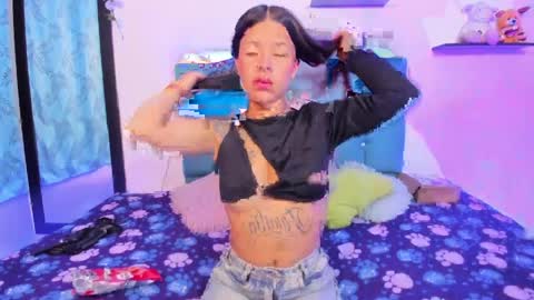 Sandy online show from April 10, 2026, 10:03 pm