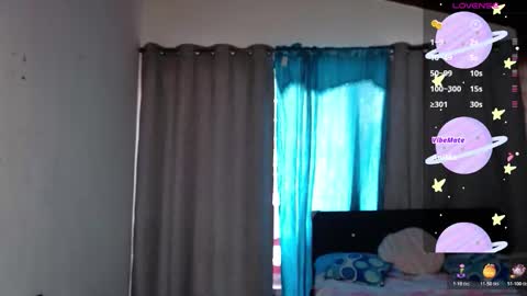 Snapshot of sandy_straw chatting on December 21, 2025, 5:20 pm sandy_straw online show from December 21, 2025, 5:20 pm