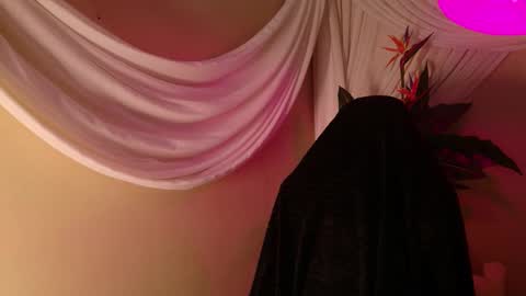 Snapshot of sandy_westt_ chatting on March 3, 2026, 10:54 am SANDY online show from March 3, 2026, 10:54 am