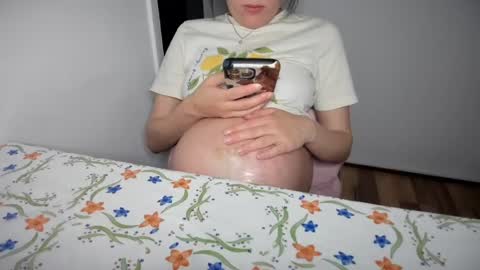 Sandy online show from July 7, 2026, 7:29 pm