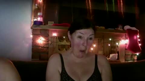 sanroom online show from December 18, 2024, 3:55 pm