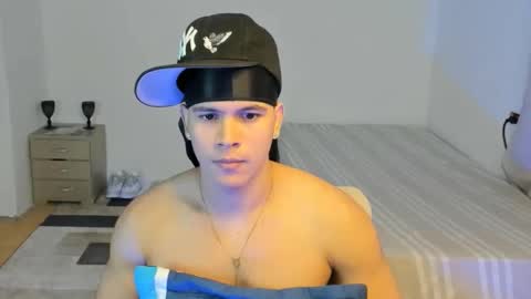 Snapshot of sant_wahlberg chatting on May 15, 2026, 11:23 pm Sant online show from May 15, 2026, 11:23 pm